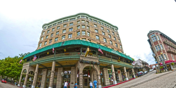 Exterior View of Basin Park Hotel