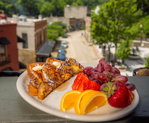 Breakfast at the Basin